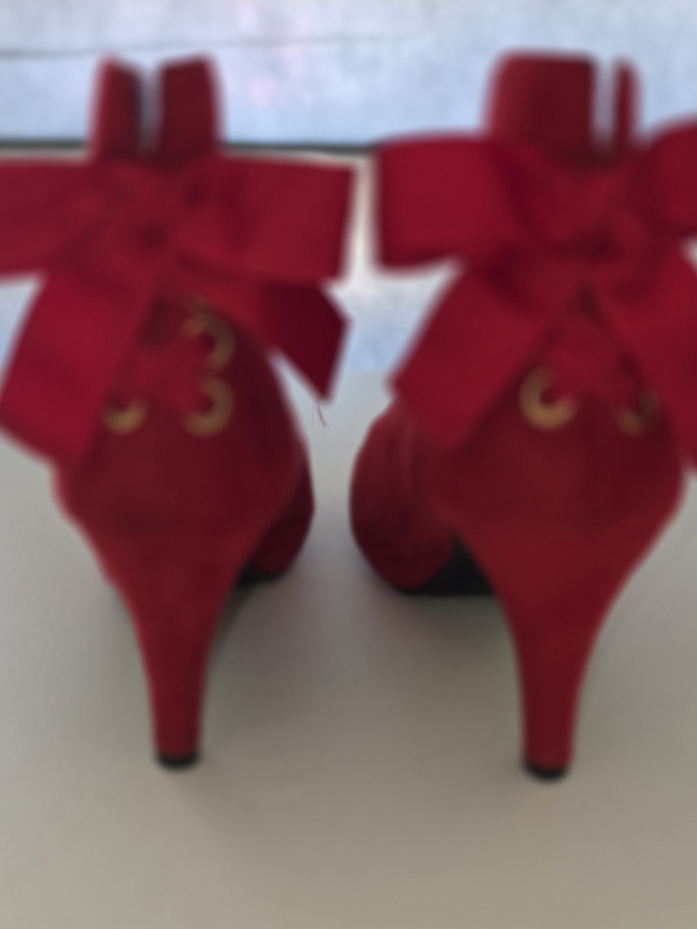 Impo Tarra Red Faux Suede Bow Back Ankle Boots‎ Shooties - Size 6.5 - Picture 4 of 8